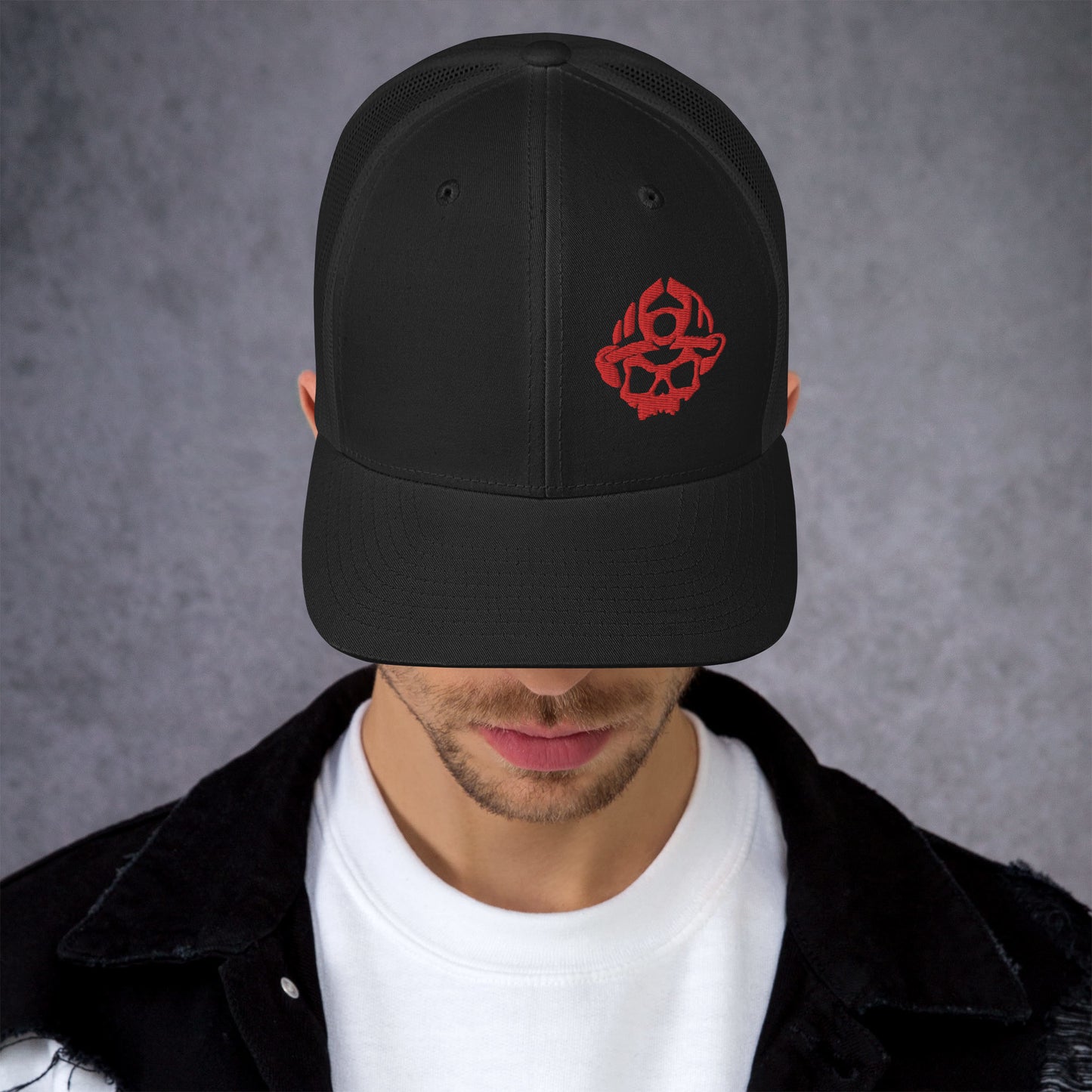 Gorra de camionero bordada en 3D con el logotipo de Red Skull