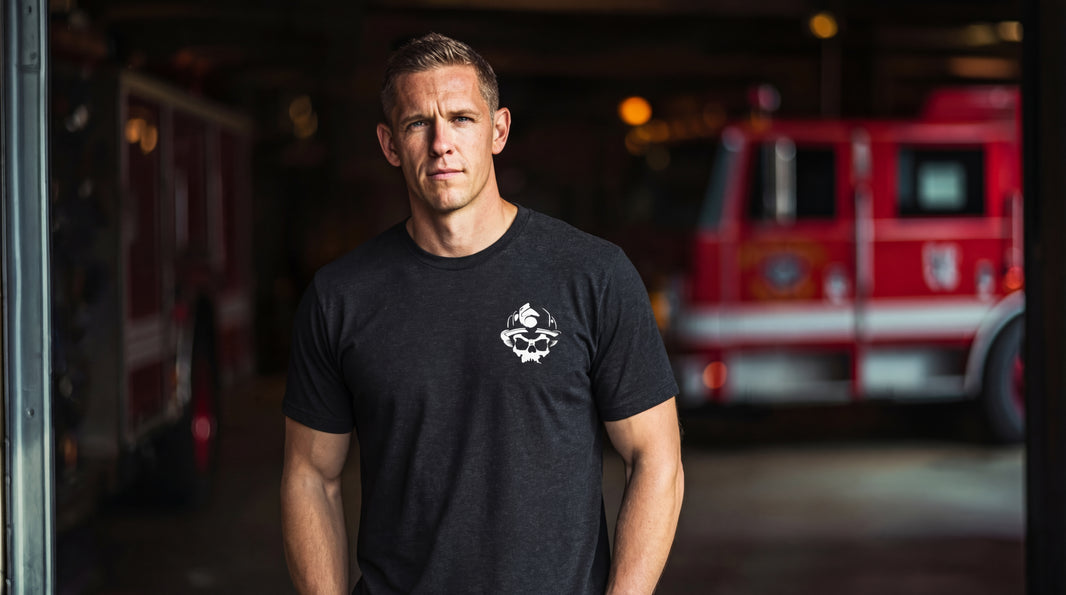 Camiseta premium con el logotipo clásico de calavera